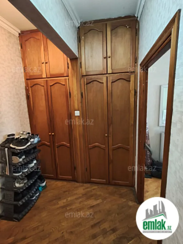 Satılır 3 otaqlı köhnə tikili 60 m²