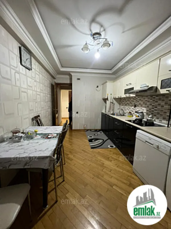 Satılır 3 otaqlı yeni tikili 115 m²