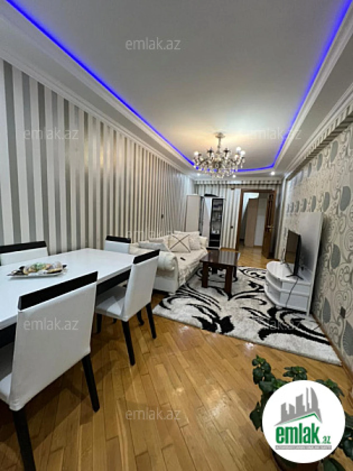 Satılır 3 otaqlı yeni tikili 115 m²