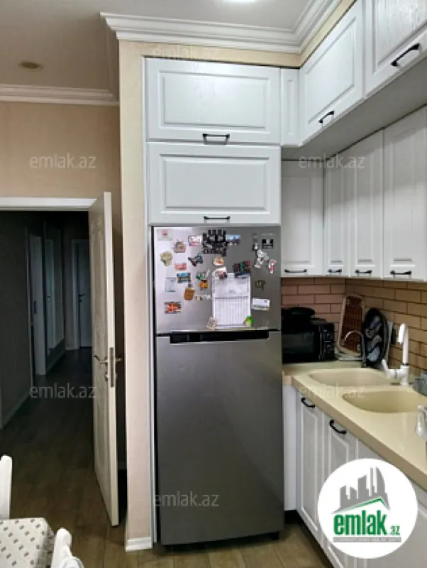 Satılır 3 otaqlı yeni tikili 137 m²