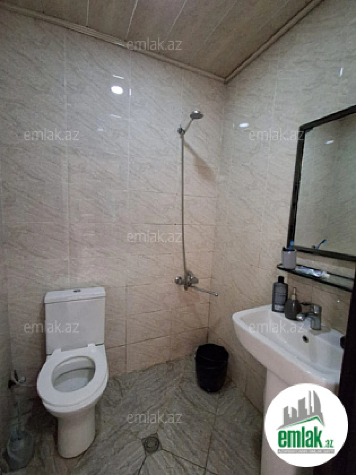 Satılır 5 otaqlı həyət evi 125 m²