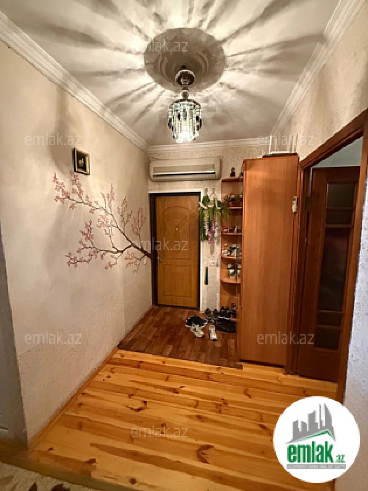 Satılır 3 otaqlı köhnə tikili 90 m²