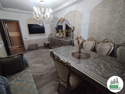 Satılır 4 otaqlı köhnə tikili 110 m²