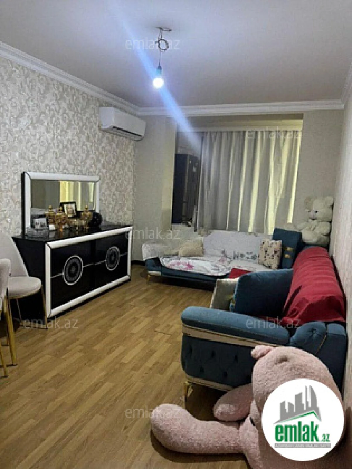 Satılır 3 otaqlı köhnə tikili 90 m²