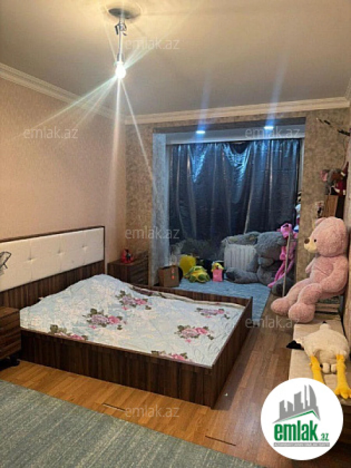 Satılır 3 otaqlı köhnə tikili 90 m²