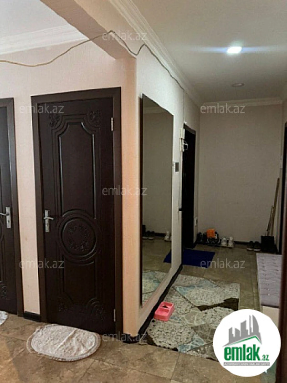 Satılır 3 otaqlı köhnə tikili 90 m²
