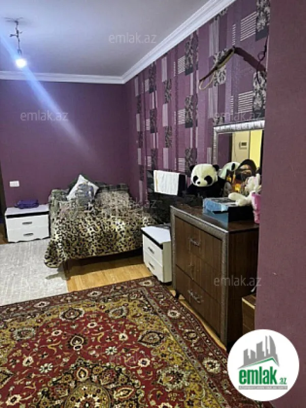 Satılır 3 otaqlı köhnə tikili 90 m²