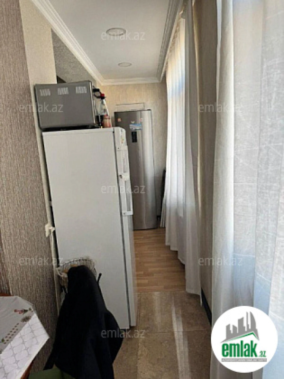 Satılır 3 otaqlı köhnə tikili 90 m²