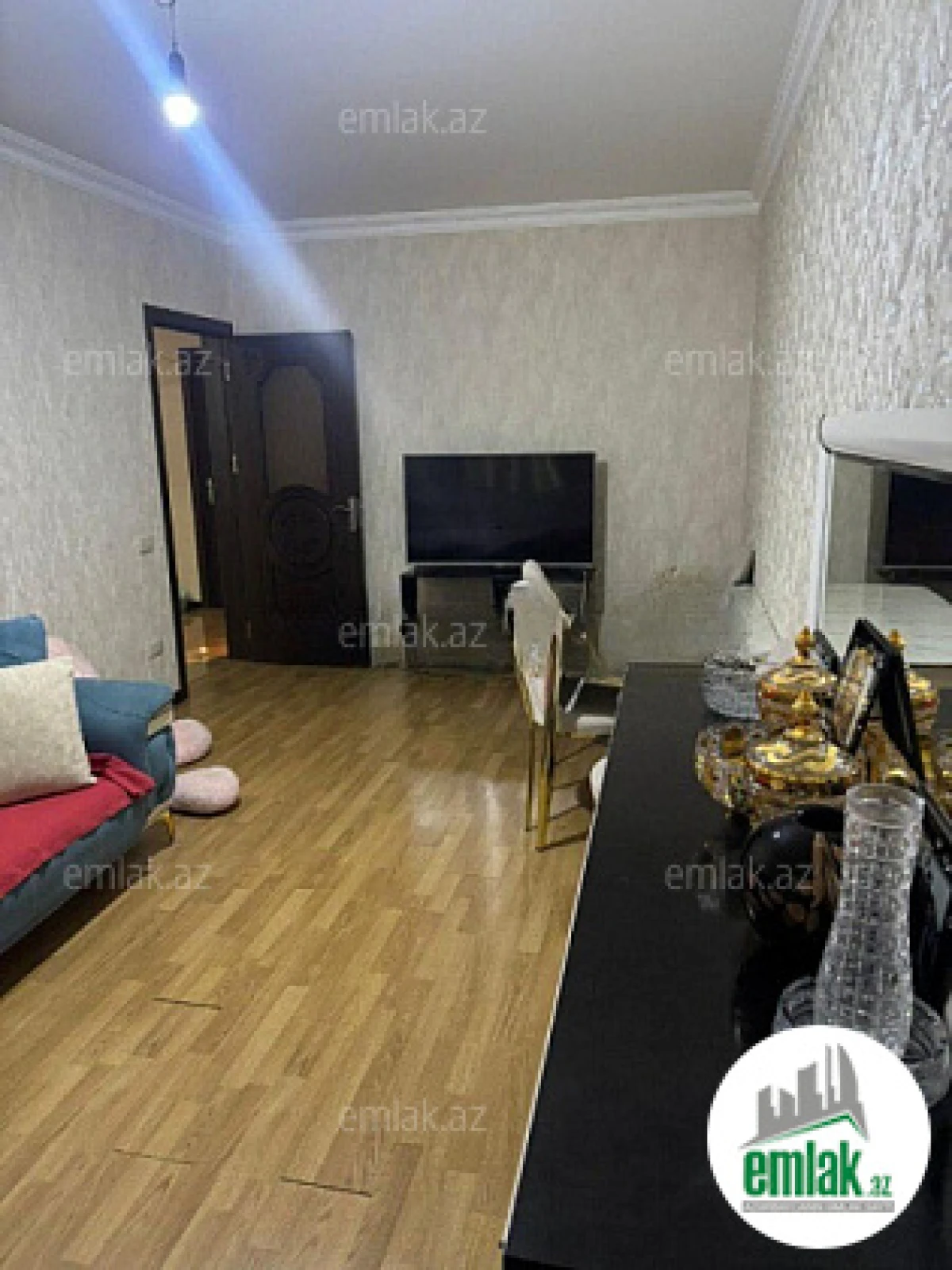 Satılır 3 otaqlı köhnə tikili 90 m²