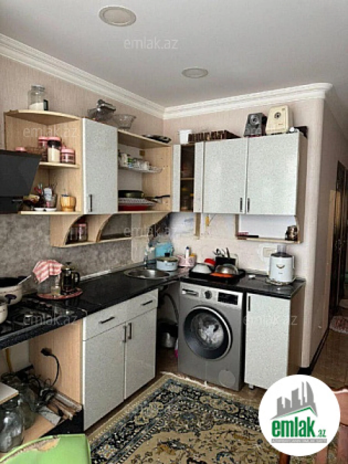 Satılır 3 otaqlı köhnə tikili 90 m²