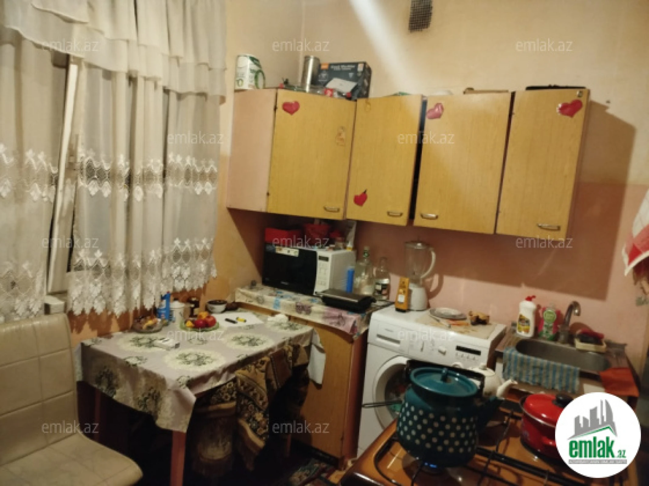 Satılır 5 otaqlı köhnə tikili 130 m²