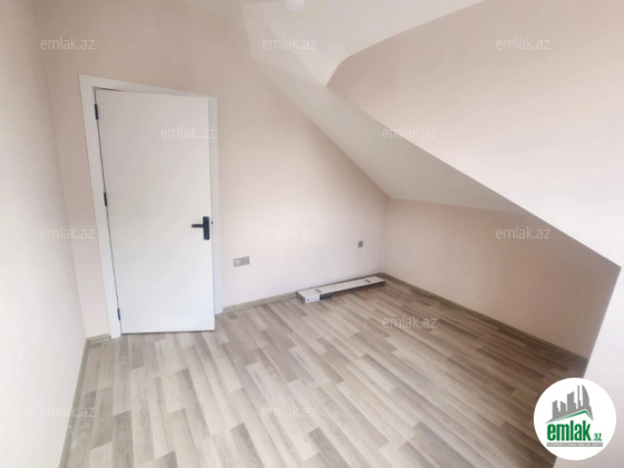 Satılır 2 otaqlı yeni tikili 50 m²