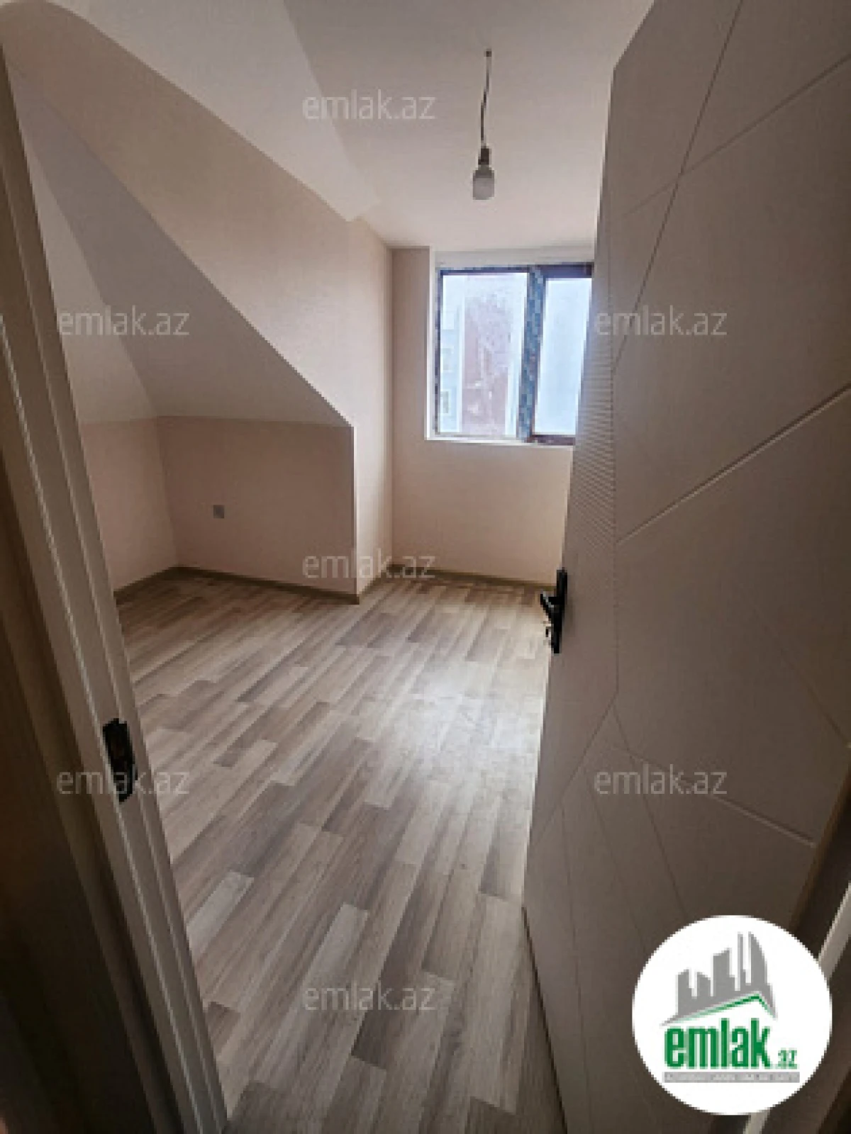 Satılır 2 otaqlı yeni tikili 50 m²