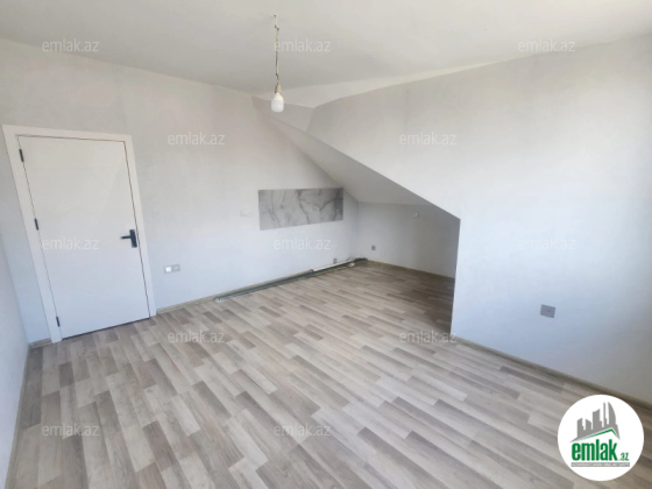 Satılır 2 otaqlı yeni tikili 50 m²
