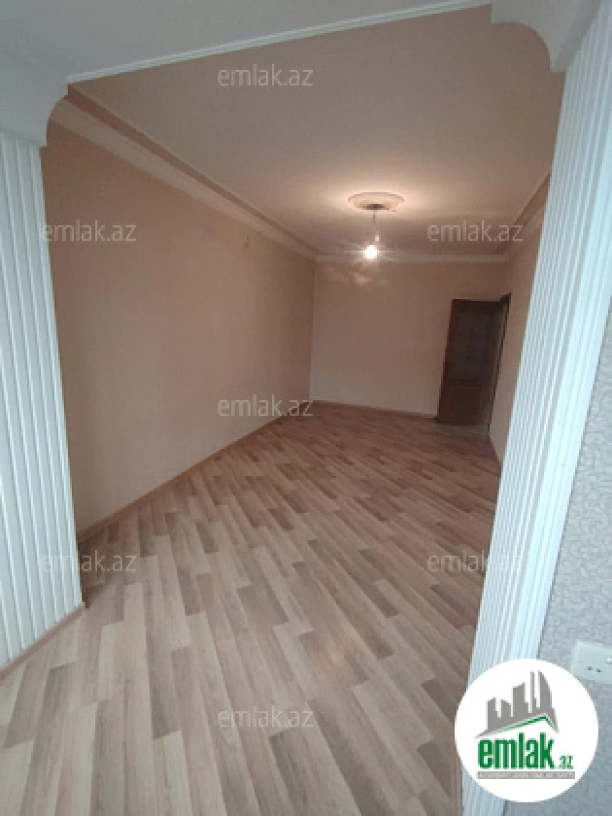 Satılır 3 otaqlı köhnə tikili 70 m²