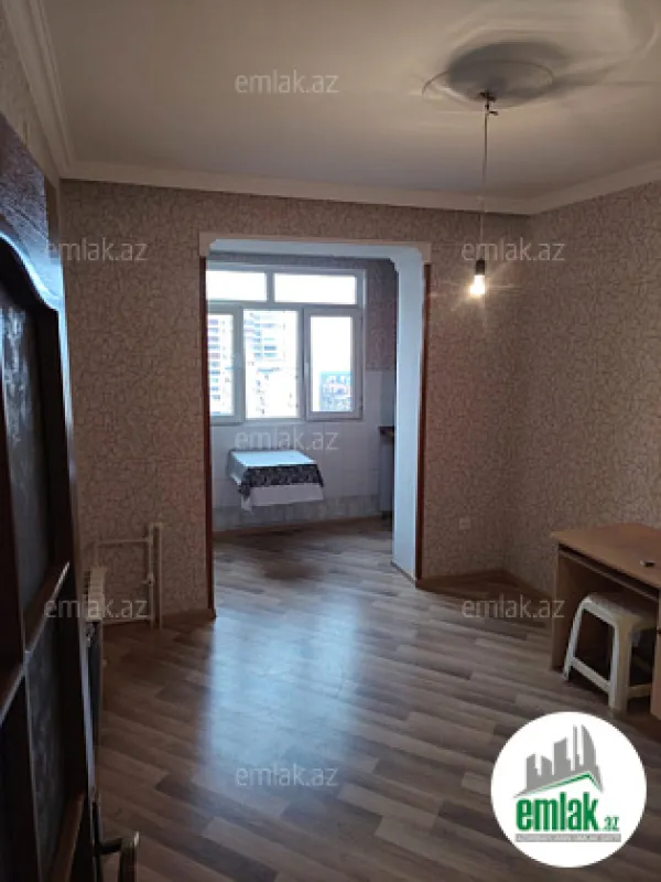 Satılır 3 otaqlı köhnə tikili 70 m²