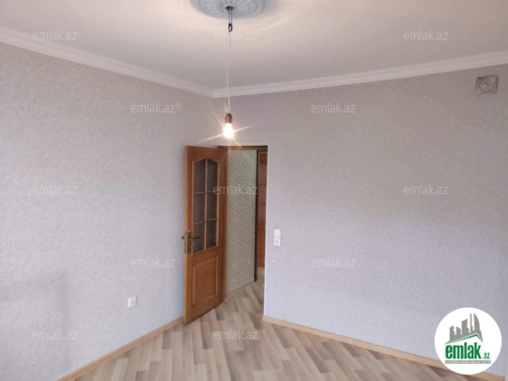 Satılır 3 otaqlı köhnə tikili 70 m²