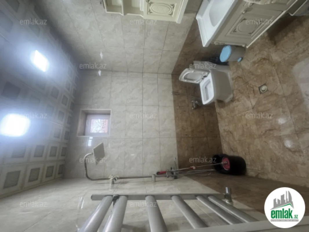 Satılır 4 otaqlı həyət evi 130 m²