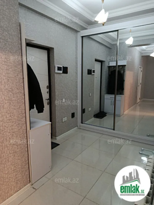 Satılır 2 otaqlı yeni tikili 70 m²