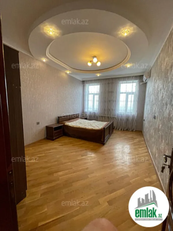 Satılır 3 otaqlı yeni tikili 150 m²