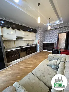 Satılır 3 otaqlı yeni tikili 150 m²