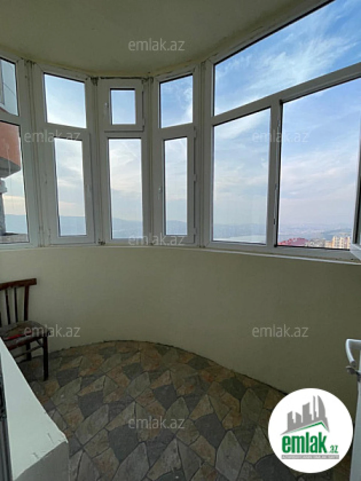 Satılır 3 otaqlı yeni tikili 150 m²