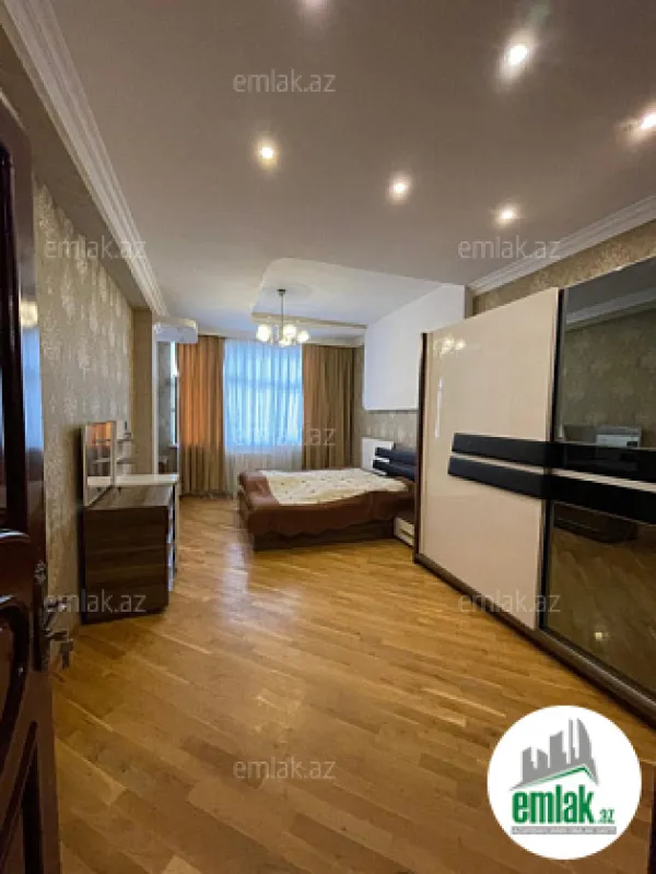 Satılır 3 otaqlı yeni tikili 150 m²