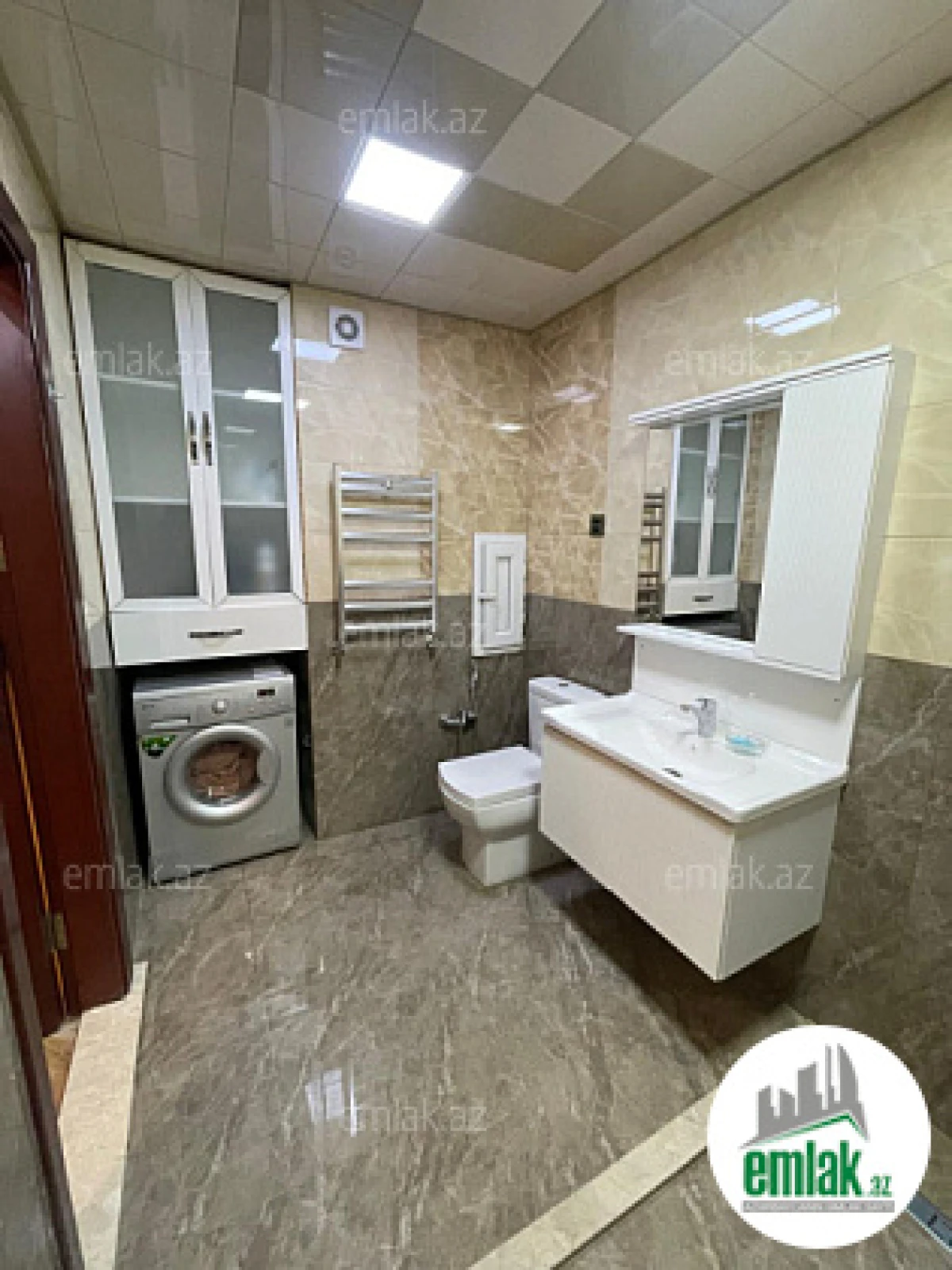 Satılır 3 otaqlı yeni tikili 150 m²