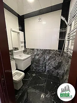Satılır 3 otaqlı yeni tikili 150 m²