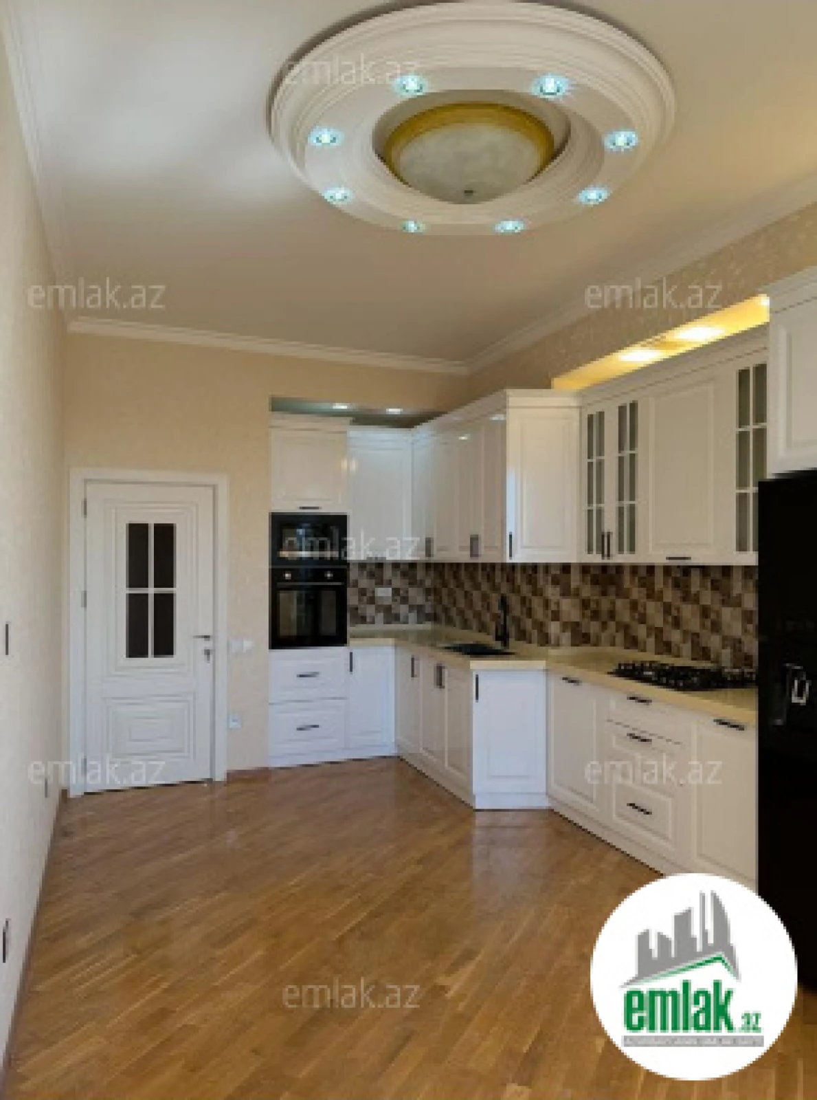 Satılır 3 otaqlı yeni tikili 105 m²