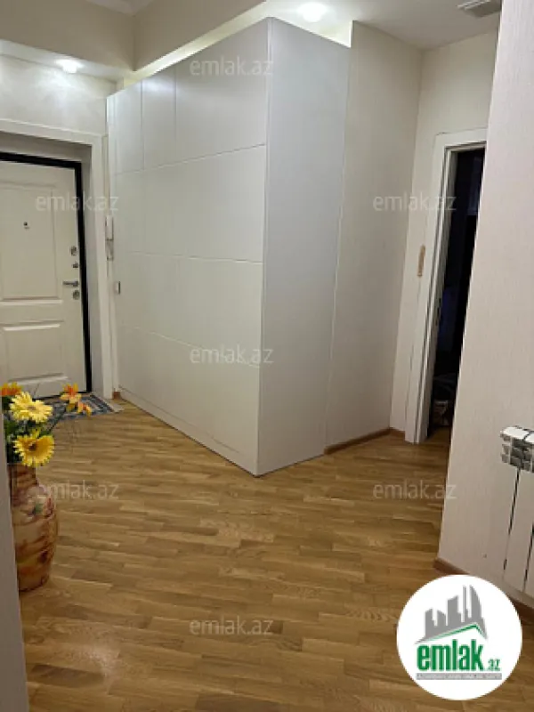 Satılır 3 otaqlı yeni tikili 105 m²