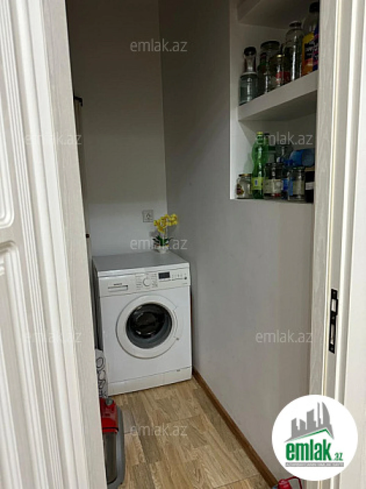 Satılır 3 otaqlı yeni tikili 105 m²