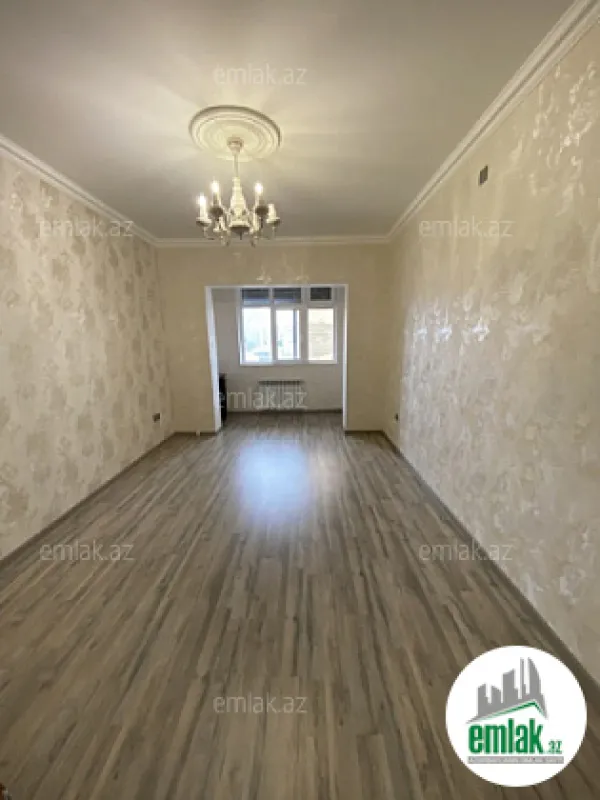 Satılır 2 otaqlı köhnə tikili 70 m²