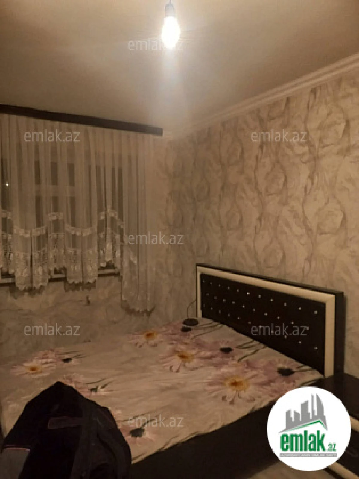 Satılır 1 otaqlı köhnə tikili 40 m²