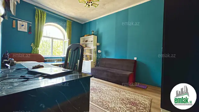 Satılır 6 otaqlı həyət evi 172 m²