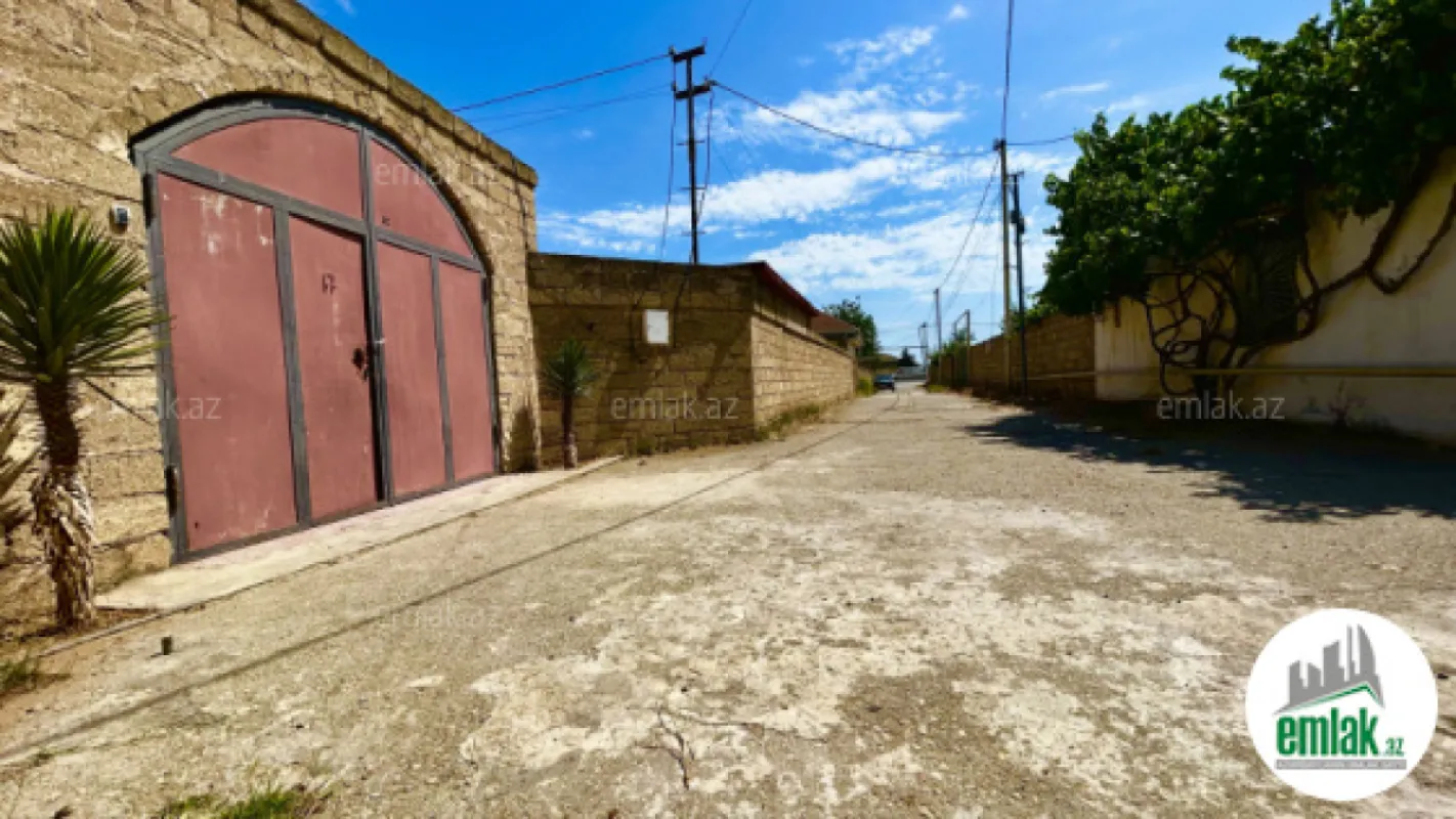 Satılır 6 otaqlı həyət evi 172 m²