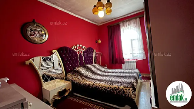 Satılır 6 otaqlı həyət evi 172 m²