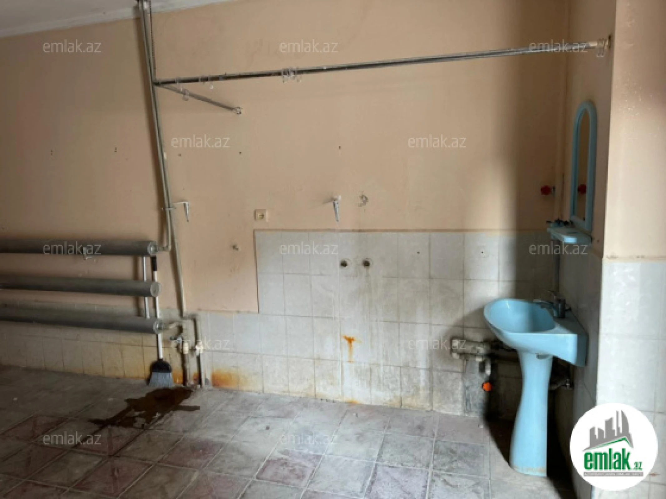 Satılır 3 otaqlı obyekt 150 m²