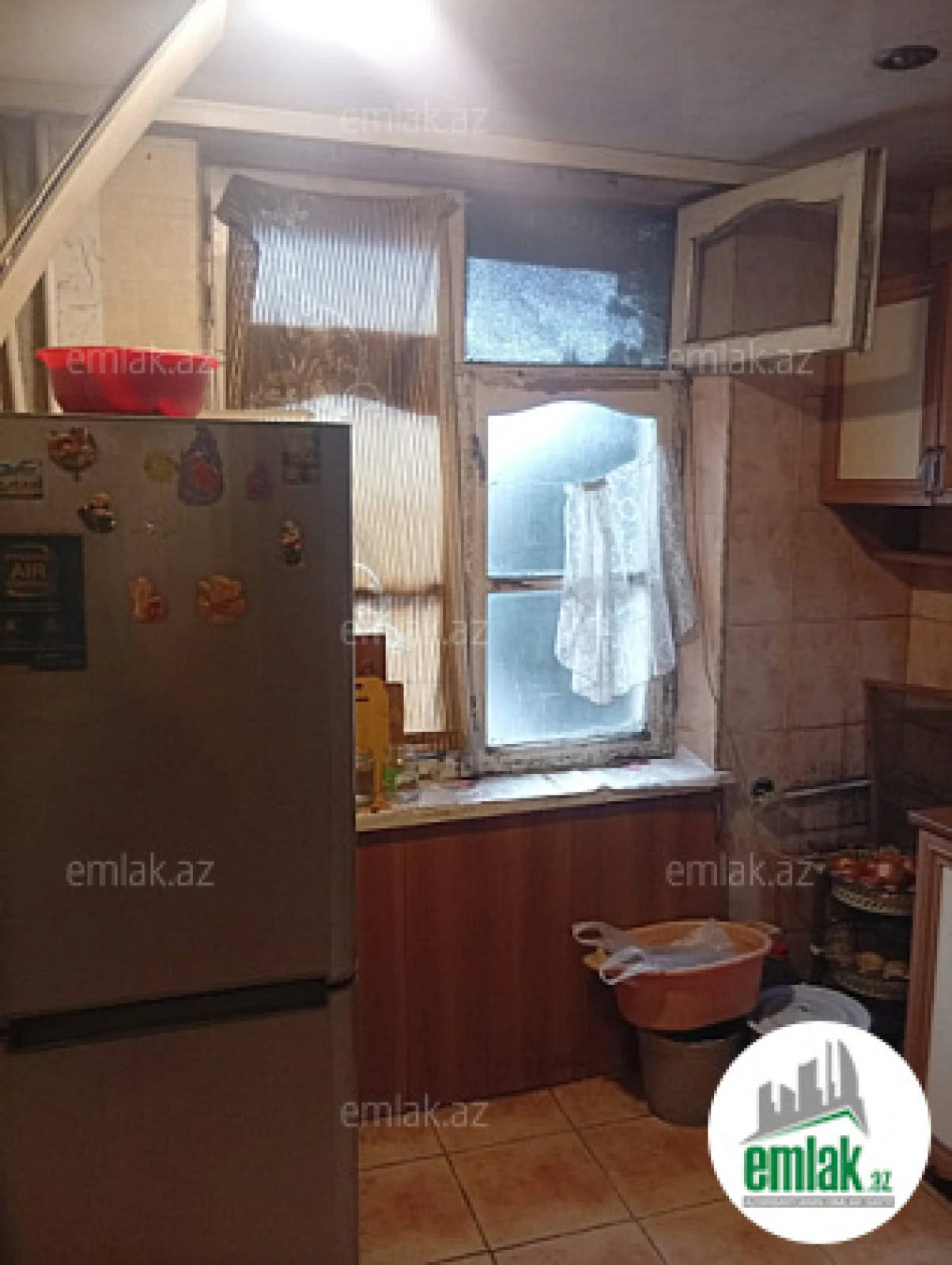 Satılır 3 otaqlı köhnə tikili 75 m²