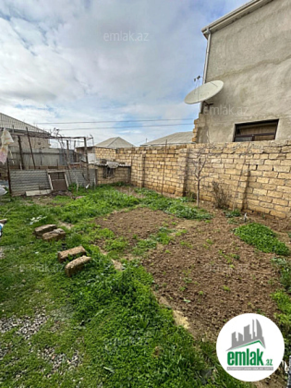 Satılır 5 otaqlı həyət evi 90 m²