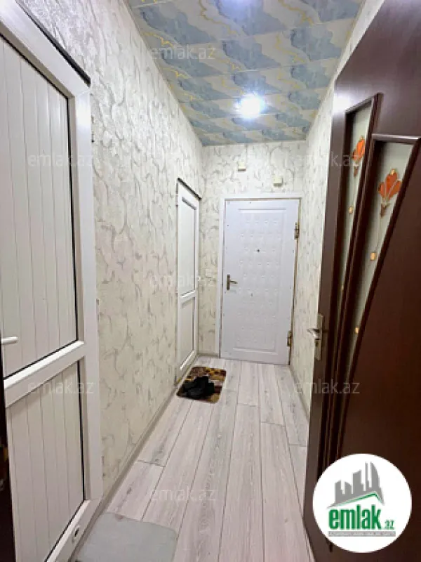 Satılır 2 otaqlı köhnə tikili 60 m²