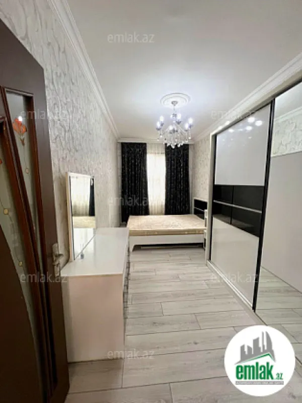 Satılır 2 otaqlı köhnə tikili 60 m²