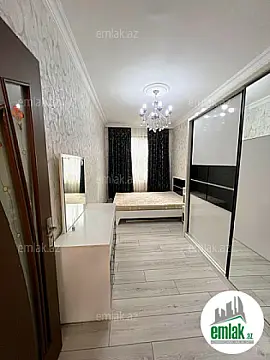 Satılır 2 otaqlı köhnə tikili 60 m²