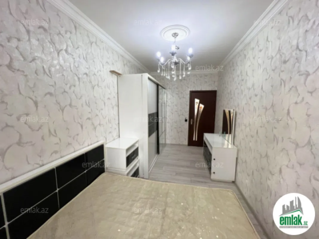 Satılır 2 otaqlı köhnə tikili 60 m²
