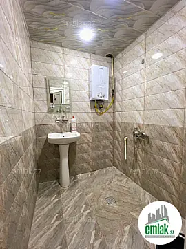 Satılır 2 otaqlı köhnə tikili 60 m²
