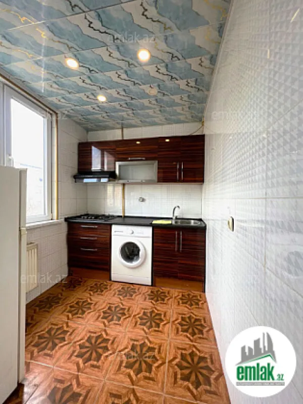 Satılır 2 otaqlı köhnə tikili 60 m²