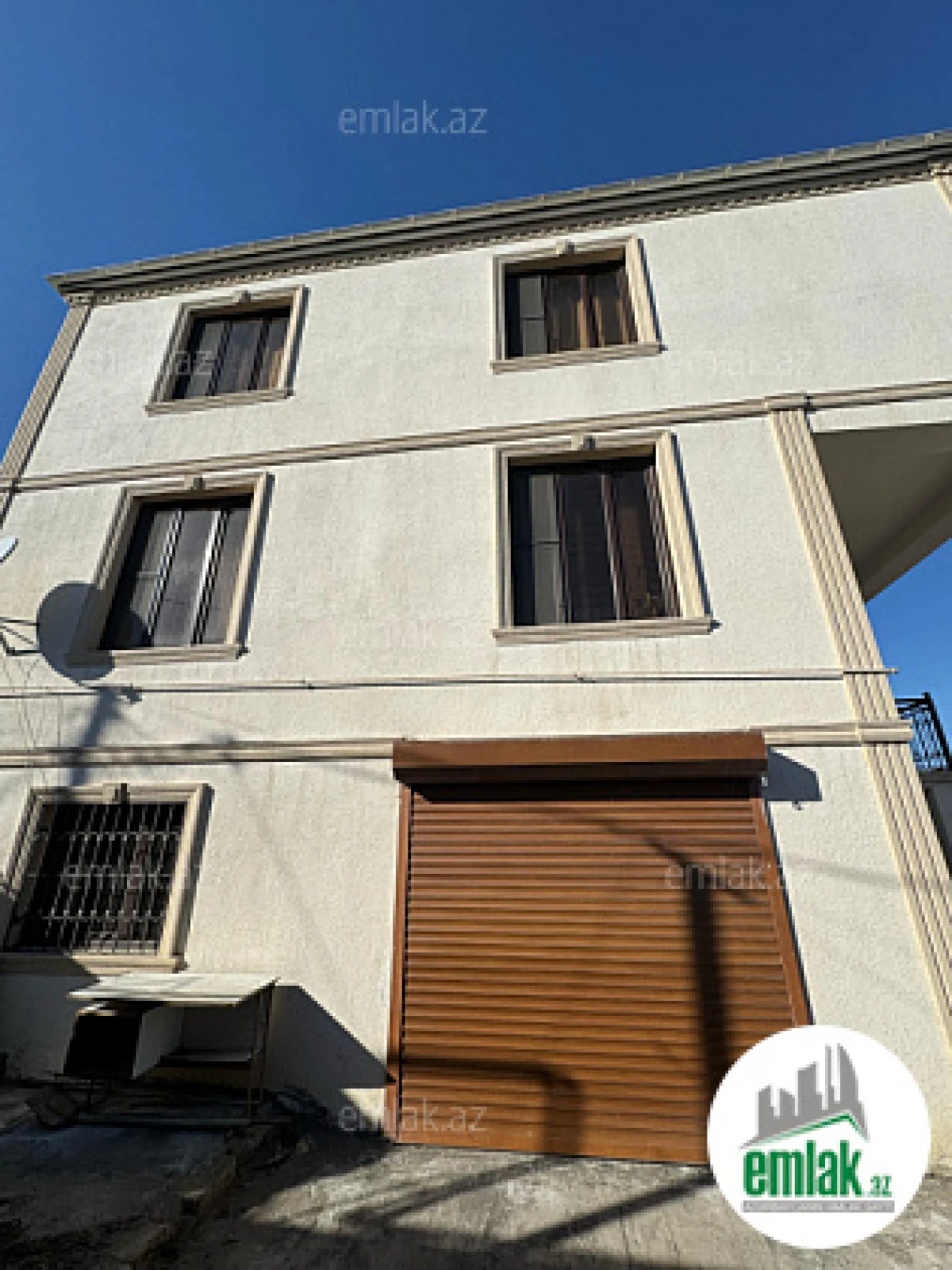 Satılır 6 otaqlı həyət evi 472 m²
