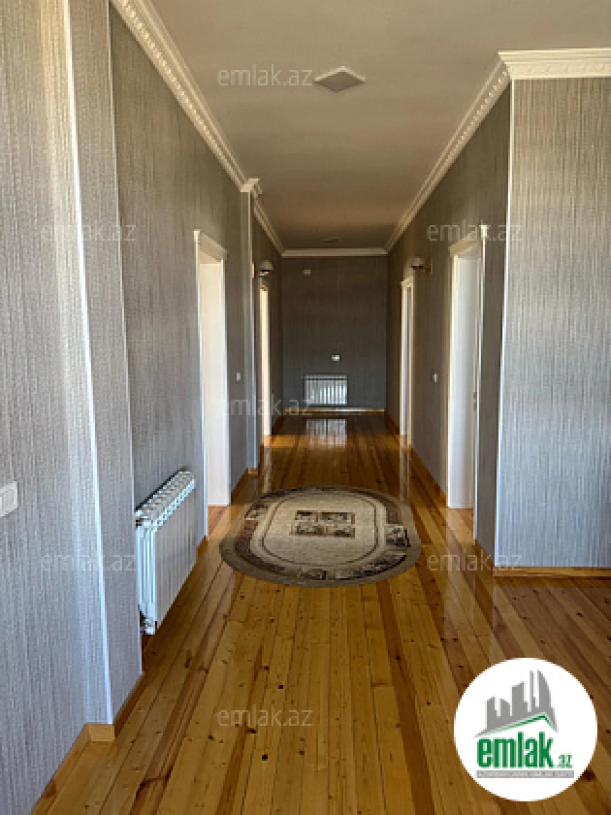 Satılır 6 otaqlı həyət evi 472 m²