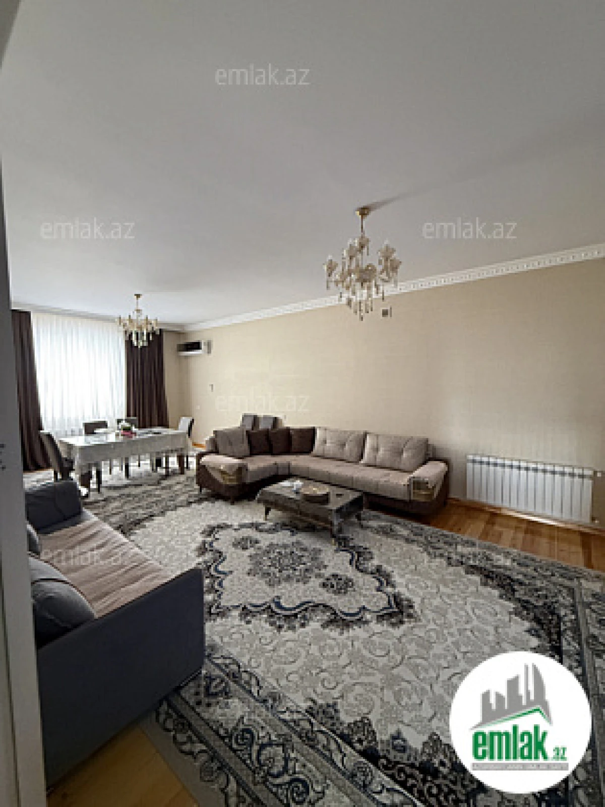 Satılır 6 otaqlı həyət evi 472 m²