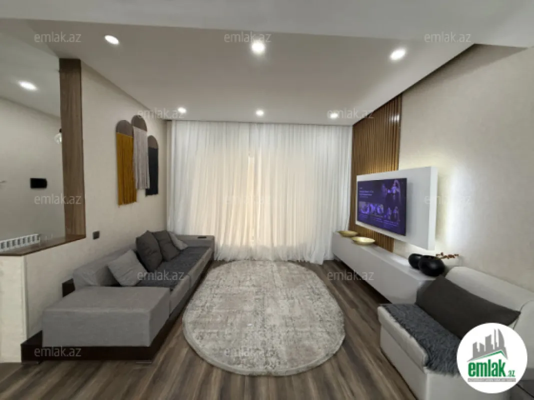 Satılır 7 otaqlı mənzil 220 m²